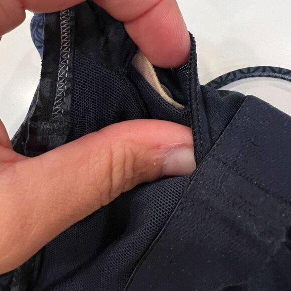 Lululemon Power Y Tank Tri Geo Printed Inkwell Black Size 6 Yoga Athletic Gym - Picture 9 of 11